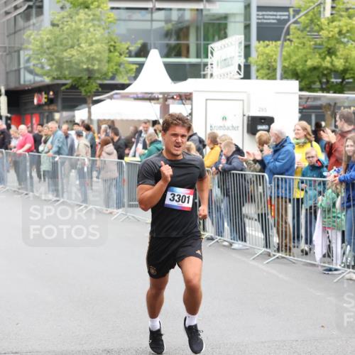 12.06.2026 - Holstenköstenlauf Andreas Tolksdorf http://msf.ph/oto/9744311 12.06.2026 17:50:20 Laufen 3301, 265 meine-sportfotos.de