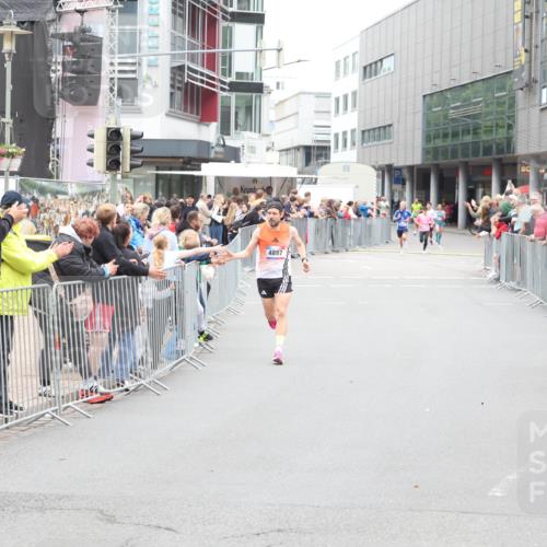 12.06.2026 - Holstenköstenlauf Andreas Tolksdorf http://msf.ph/oto/9744318 12.06.2026 17:50:44 Laufen 202, 4897 meine-sportfotos.de