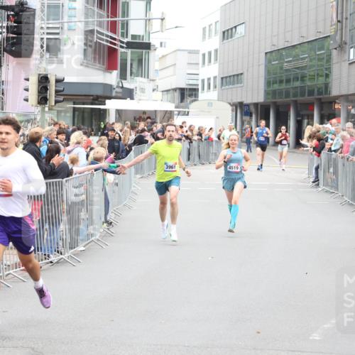 12.06.2026 - Holstenköstenlauf Andreas Tolksdorf http://msf.ph/oto/9744330 12.06.2026 17:50:57 Laufen 3961, 4519 meine-sportfotos.de