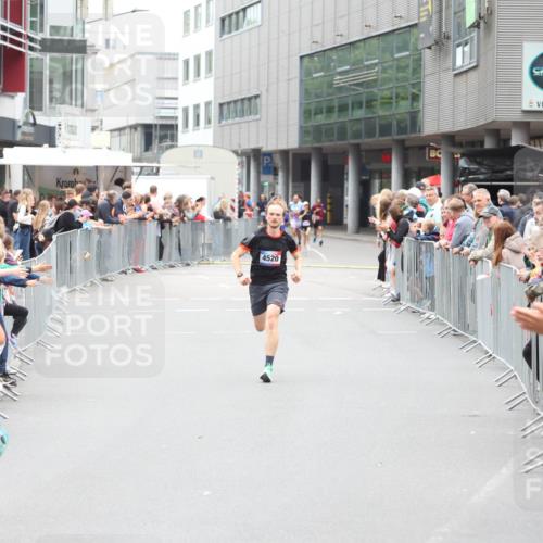 12.06.2026 - Holstenköstenlauf Andreas Tolksdorf http://msf.ph/oto/9744349 12.06.2026 17:51:26 Laufen 4520 meine-sportfotos.de