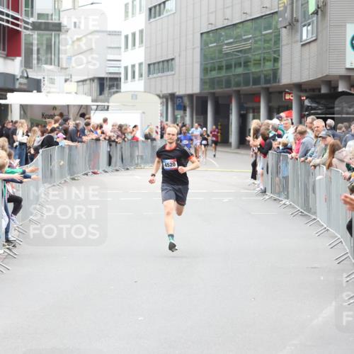 12.06.2026 - Holstenköstenlauf Andreas Tolksdorf http://msf.ph/oto/9744350 12.06.2026 17:51:26 Laufen 36, 4520 meine-sportfotos.de