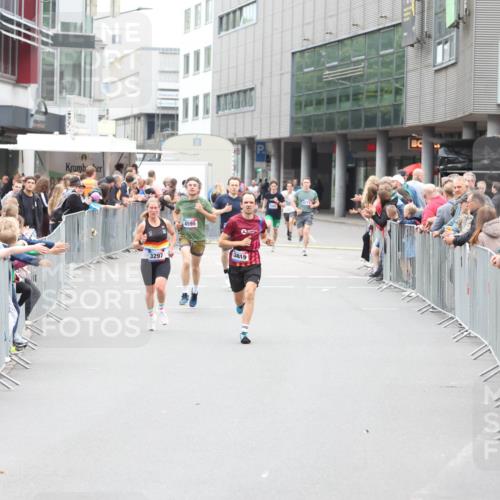 12.06.2026 - Holstenköstenlauf Andreas Tolksdorf http://msf.ph/oto/9744364 12.06.2026 17:51:41 Laufen 09, 3297, 4595, 3819, 4774 meine-sportfotos.de