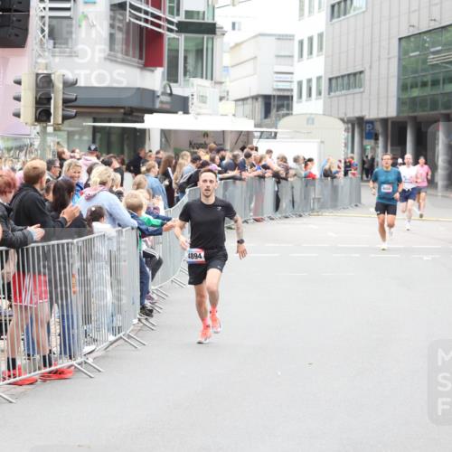 12.06.2026 - Holstenköstenlauf Andreas Tolksdorf http://msf.ph/oto/9744382 12.06.2026 17:51:52 Laufen 865, 4894, 4650 meine-sportfotos.de