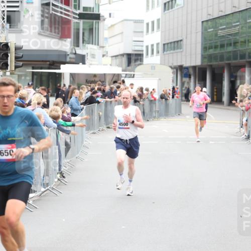 12.06.2026 - Holstenköstenlauf Andreas Tolksdorf http://msf.ph/oto/9744389 12.06.2026 17:51:59 Laufen 4650, 4500 meine-sportfotos.de