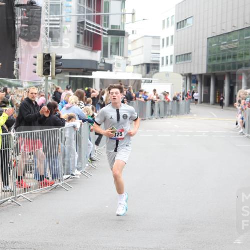 12.06.2026 - Holstenköstenlauf Andreas Tolksdorf http://msf.ph/oto/9744425 12.06.2026 17:52:44 Laufen 25 meine-sportfotos.de