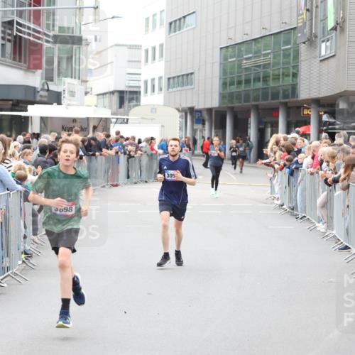 12.06.2026 - Holstenköstenlauf Andreas Tolksdorf http://msf.ph/oto/9744464 12.06.2026 17:53:50 Laufen 698, 305, 241 meine-sportfotos.de