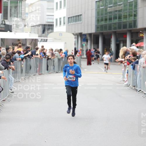 12.06.2026 - Holstenköstenlauf Andreas Tolksdorf http://msf.ph/oto/9744482 12.06.2026 17:54:09 Laufen 3923 meine-sportfotos.de