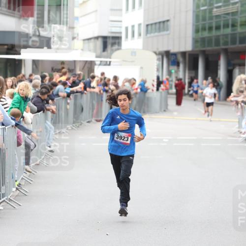 12.06.2026 - Holstenköstenlauf Andreas Tolksdorf http://msf.ph/oto/9744484 12.06.2026 17:54:11 Laufen 3923 meine-sportfotos.de