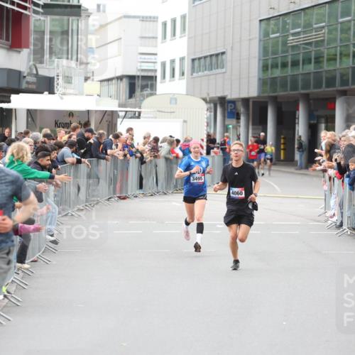 12.06.2026 - Holstenköstenlauf Andreas Tolksdorf http://msf.ph/oto/9744499 12.06.2026 17:54:27 Laufen 3445, 3495, 4060, 1111 meine-sportfotos.de