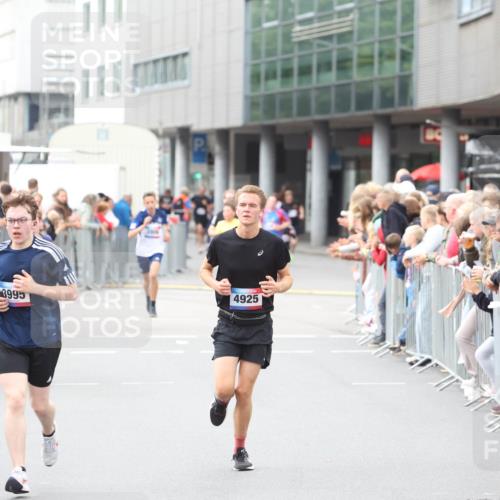 12.06.2026 - Holstenköstenlauf Andreas Tolksdorf http://msf.ph/oto/9744520 12.06.2026 17:54:53 Laufen 3995, 4925 meine-sportfotos.de
