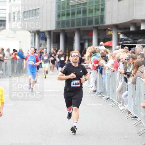12.06.2026 - Holstenköstenlauf Andreas Tolksdorf http://msf.ph/oto/9744531 12.06.2026 17:55:00 Laufen 4000, 3386, 4455 meine-sportfotos.de