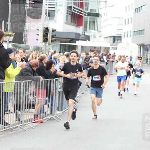 12.06.2026 - Holstenköstenlauf Andreas Tolksdorf http://msf.ph/oto/9744560 12.06.2026 17:55:26 Laufen 3285, 4542 meine-sportfotos.de