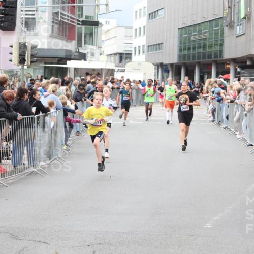 12.06.2026 - Holstenköstenlauf Andreas Tolksdorf http://msf.ph/oto/9744597 12.06.2026 17:55:50 Laufen 4674, 4204, 3606 meine-sportfotos.de