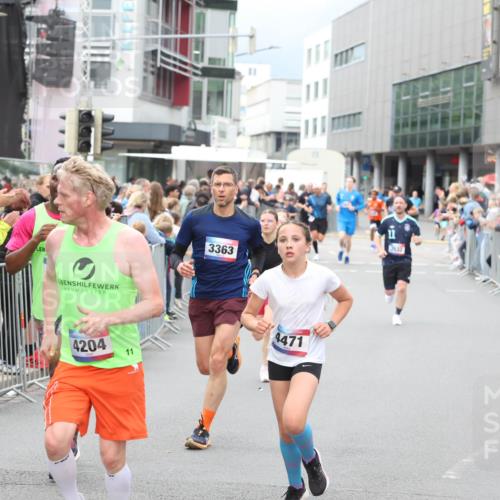 12.06.2026 - Holstenköstenlauf Andreas Tolksdorf http://msf.ph/oto/9744614 12.06.2026 17:55:58 Laufen 4204, 3363, 4471, 3532 meine-sportfotos.de