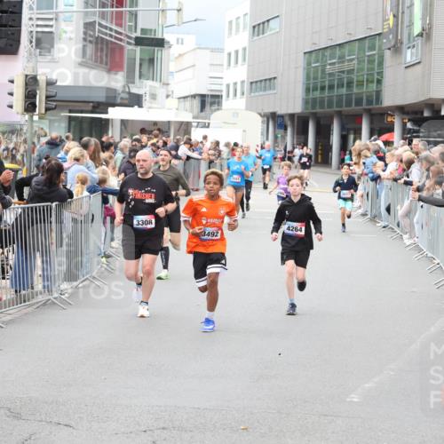 12.06.2026 - Holstenköstenlauf Andreas Tolksdorf http://msf.ph/oto/9744627 12.06.2026 17:56:07 Laufen 609, 3564, 3308, 3492, 4264, 3847 meine-sportfotos.de