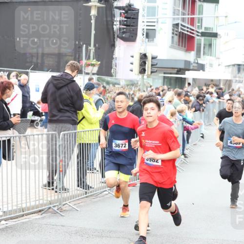 12.06.2026 - Holstenköstenlauf Andreas Tolksdorf http://msf.ph/oto/9744671 12.06.2026 17:56:39 Laufen 3672, 4503, 35, 7960, 400 meine-sportfotos.de