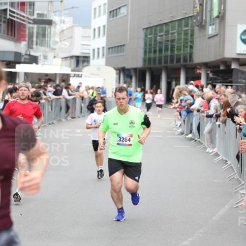 12.06.2026 - Holstenköstenlauf Andreas Tolksdorf http://msf.ph/oto/9744789 12.06.2026 17:58:19 Laufen 3643, 3264 meine-sportfotos.de