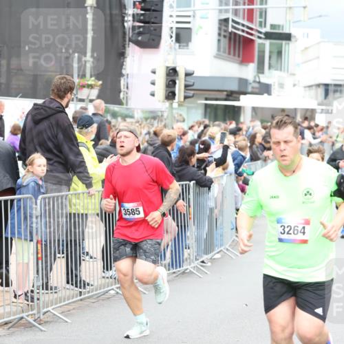 12.06.2026 - Holstenköstenlauf Andreas Tolksdorf http://msf.ph/oto/9744792 12.06.2026 17:58:20 Laufen 3585, 3264, 3899 meine-sportfotos.de