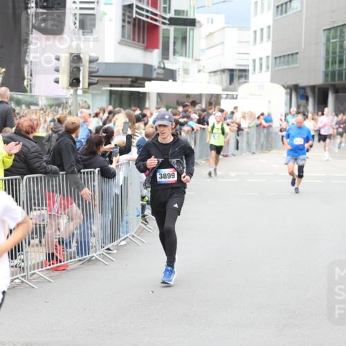 12.06.2026 - Holstenköstenlauf Andreas Tolksdorf http://msf.ph/oto/9744795 12.06.2026 17:58:23 Laufen 4803, 3899 meine-sportfotos.de