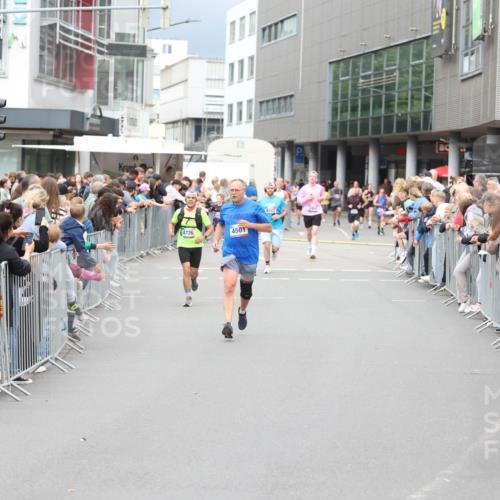 12.06.2026 - Holstenköstenlauf Andreas Tolksdorf http://msf.ph/oto/9744798 12.06.2026 17:58:25 Laufen 4726, 4501 meine-sportfotos.de