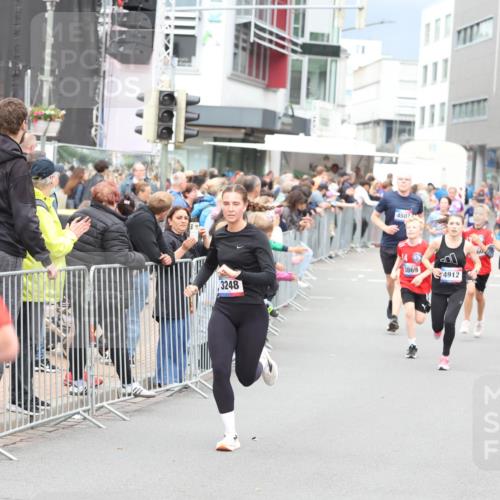 12.06.2026 - Holstenköstenlauf Andreas Tolksdorf http://msf.ph/oto/9744848 12.06.2026 17:59:01 Laufen 4507, 3248, 3869, 4912, 60 meine-sportfotos.de