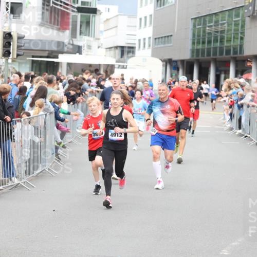 12.06.2026 - Holstenköstenlauf Andreas Tolksdorf http://msf.ph/oto/9744851 12.06.2026 17:59:02 Laufen 38, 4912, 4033 meine-sportfotos.de
