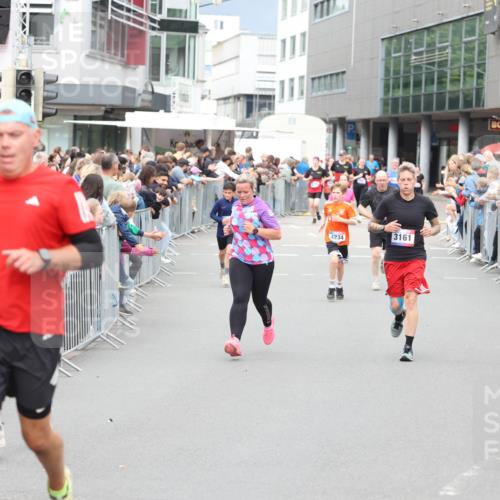 12.06.2026 - Holstenköstenlauf Andreas Tolksdorf http://msf.ph/oto/9744857 12.06.2026 17:59:07 Laufen 4234, 3161 meine-sportfotos.de