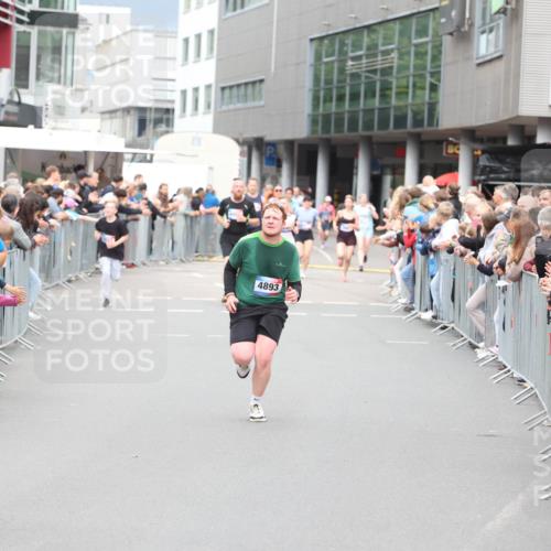 12.06.2026 - Holstenköstenlauf Andreas Tolksdorf http://msf.ph/oto/9744885 12.06.2026 17:59:29 Laufen 4893 meine-sportfotos.de