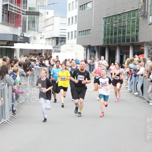 12.06.2026 - Holstenköstenlauf Andreas Tolksdorf http://msf.ph/oto/9744891 12.06.2026 17:59:34 Laufen 410, 4026, 4459, 315, 4458, 3861 meine-sportfotos.de