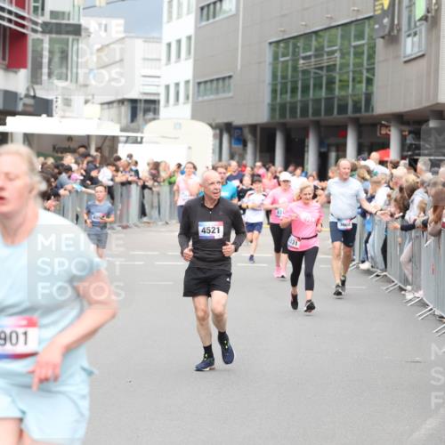 12.06.2026 - Holstenköstenlauf Andreas Tolksdorf http://msf.ph/oto/9744905 12.06.2026 17:59:45 Laufen 3901, 4521, 331, 3068 meine-sportfotos.de