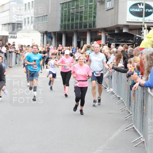 12.06.2026 - Holstenköstenlauf Andreas Tolksdorf http://msf.ph/oto/9744908 12.06.2026 17:59:47 Laufen 4521, 4534, 4045, 4317, 331, 30681 meine-sportfotos.de