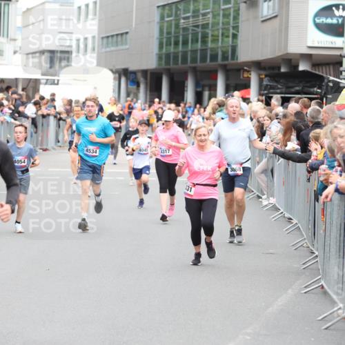 12.06.2026 - Holstenköstenlauf Andreas Tolksdorf http://msf.ph/oto/9744909 12.06.2026 17:59:48 Laufen 4521, 4534, 4045, 4317, 4054, 131, 3068, 2030 meine-sportfotos.de