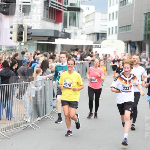 12.06.2026 - Holstenköstenlauf Andreas Tolksdorf http://msf.ph/oto/9744922 12.06.2026 17:59:59 Laufen 47, 4016, 3565, 3331, 3326 meine-sportfotos.de