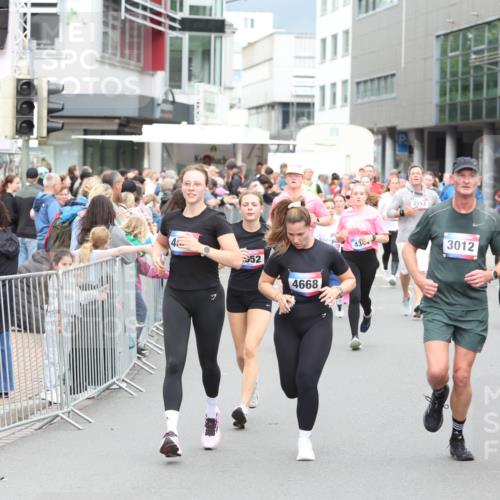 12.06.2026 - Holstenköstenlauf Andreas Tolksdorf http://msf.ph/oto/9744928 12.06.2026 18:00:06 Laufen 4, 552, 4668, 43, 3553, 3012, 81, 371 meine-sportfotos.de