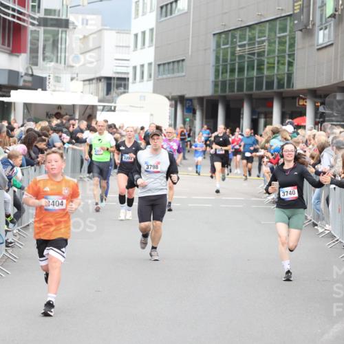 12.06.2026 - Holstenköstenlauf Andreas Tolksdorf http://msf.ph/oto/9744970 12.06.2026 18:00:40 Laufen 404, 4201, 3202, 3798, 3740 meine-sportfotos.de