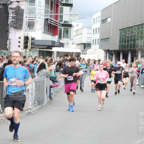 12.06.2026 - Holstenköstenlauf Andreas Tolksdorf http://msf.ph/oto/9745003 12.06.2026 18:01:08 Laufen 3805, 3873, 3286, 3623, 1706, 4907, 4751 meine-sportfotos.de