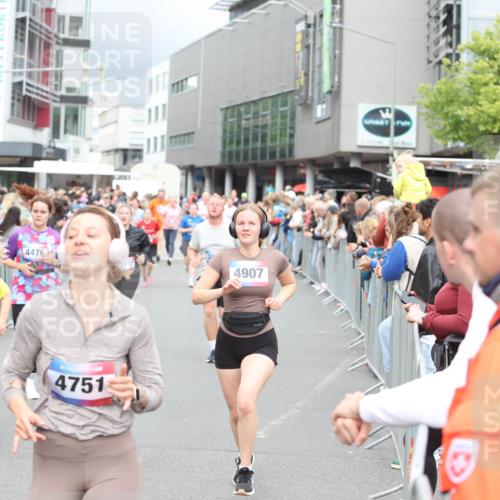 12.06.2026 - Holstenköstenlauf Andreas Tolksdorf http://msf.ph/oto/9745016 12.06.2026 18:01:15 Laufen 4010, 4476, 197, 4751, 4907, 265 meine-sportfotos.de