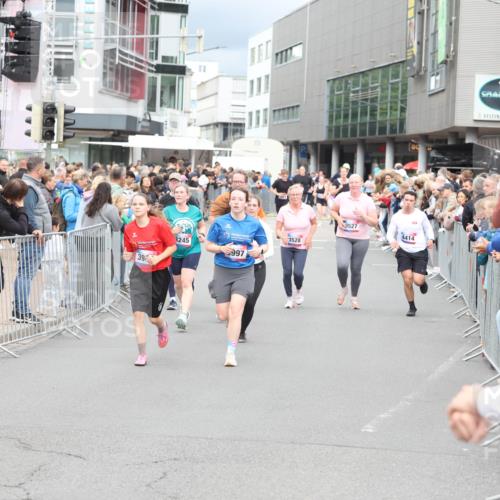 12.06.2026 - Holstenköstenlauf Andreas Tolksdorf http://msf.ph/oto/9745024 12.06.2026 18:01:20 Laufen 39, 3245, 997, 3528, 3527, 4414 meine-sportfotos.de