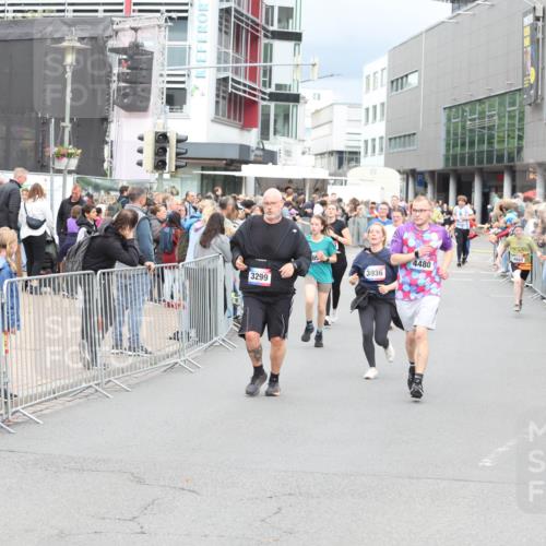 12.06.2026 - Holstenköstenlauf Andreas Tolksdorf http://msf.ph/oto/9745042 12.06.2026 18:01:34 Laufen 3299, 3936, 4480 meine-sportfotos.de
