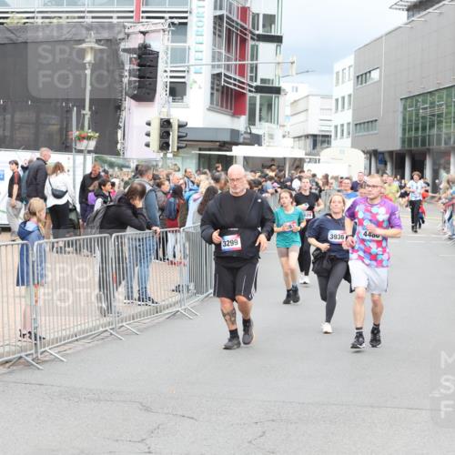 12.06.2026 - Holstenköstenlauf Andreas Tolksdorf http://msf.ph/oto/9745043 12.06.2026 18:01:34 Laufen 3299, 3936, 4400 meine-sportfotos.de