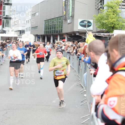 12.06.2026 - Holstenköstenlauf Andreas Tolksdorf http://msf.ph/oto/9745048 12.06.2026 18:01:38 Laufen 1480, 4629, 4630, 418, 3377, 4889, 265 meine-sportfotos.de