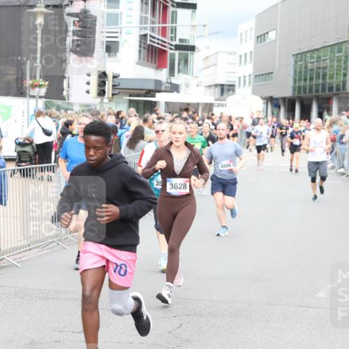 12.06.2026 - Holstenköstenlauf Andreas Tolksdorf http://msf.ph/oto/9745066 12.06.2026 18:01:51 Laufen 78, 35, 3628, 4886, 4407 meine-sportfotos.de