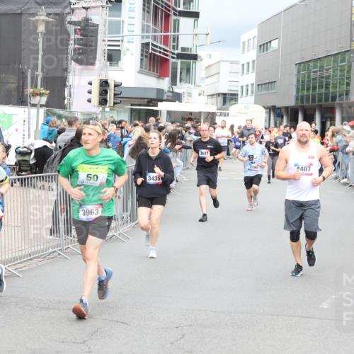 12.06.2026 - Holstenköstenlauf Andreas Tolksdorf http://msf.ph/oto/9745073 12.06.2026 18:01:55 Laufen 50, 3435, 3965, 3963, 3637, 3100, 407 meine-sportfotos.de