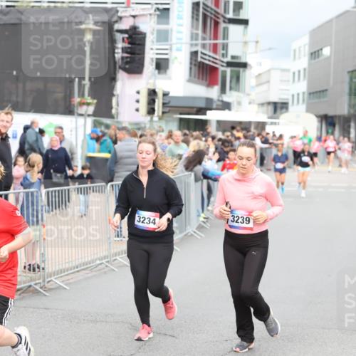 12.06.2026 - Holstenköstenlauf Andreas Tolksdorf http://msf.ph/oto/9745096 12.06.2026 18:02:13 Laufen 5, 4541, 3234, 3239 meine-sportfotos.de