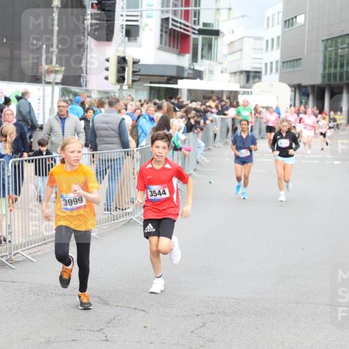 12.06.2026 - Holstenköstenlauf Andreas Tolksdorf http://msf.ph/oto/9745101 12.06.2026 18:02:17 Laufen 3999, 3544, 4034 meine-sportfotos.de