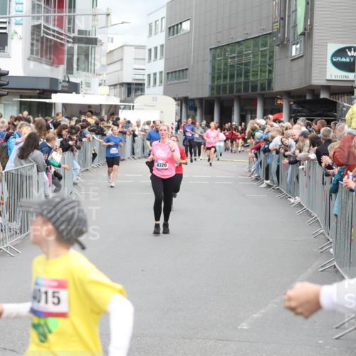 12.06.2026 - Holstenköstenlauf Andreas Tolksdorf http://msf.ph/oto/9745133 12.06.2026 18:02:41 Laufen 4015, 4320 meine-sportfotos.de