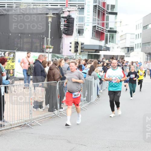 12.06.2026 - Holstenköstenlauf Andreas Tolksdorf http://msf.ph/oto/9745173 12.06.2026 18:03:15 Laufen 4, 11, 26, 548, 4452, 4017, 3631 meine-sportfotos.de