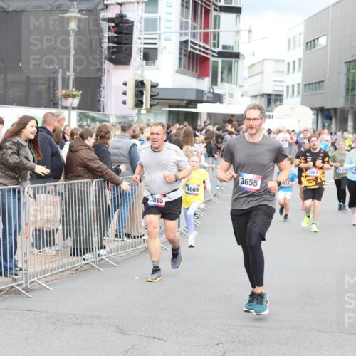 12.06.2026 - Holstenköstenlauf Andreas Tolksdorf http://msf.ph/oto/9745195 12.06.2026 18:03:31 Laufen 4, 11, 26, 3885, 4009, 3655, 444, 3720, 4677, 3263 meine-sportfotos.de