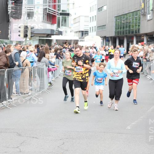 12.06.2026 - Holstenköstenlauf Andreas Tolksdorf http://msf.ph/oto/9745198 12.06.2026 18:03:34 Laufen 3720, 3263, 1444, 1677, 3399 meine-sportfotos.de