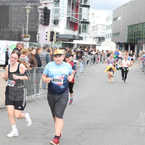 12.06.2026 - Holstenköstenlauf Andreas Tolksdorf http://msf.ph/oto/9745227 12.06.2026 18:03:54 Laufen 26, 3327, 4096 meine-sportfotos.de